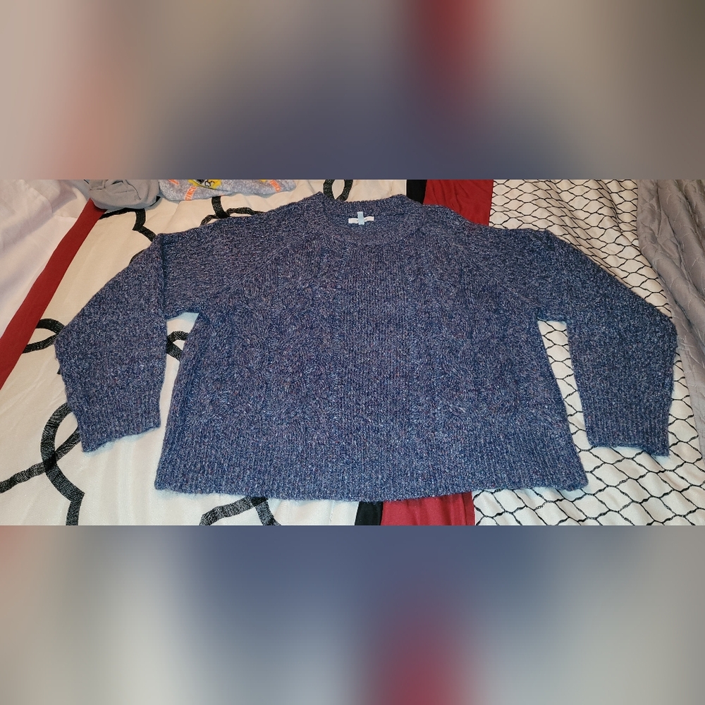 NWT MAURICES BLUE WOMENS SWEATER SZ LARGE BEAUTIFUL SWEATER,SOFT COZY NEVER WORN